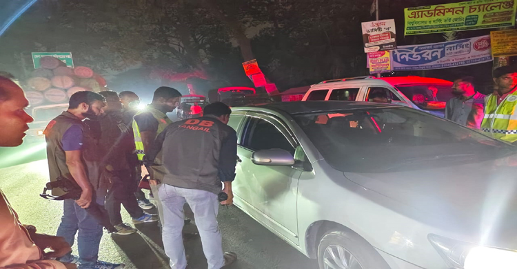 টাঙ্গাইলে সাধারণ মানুষদের নিরাপত্তা দিতে