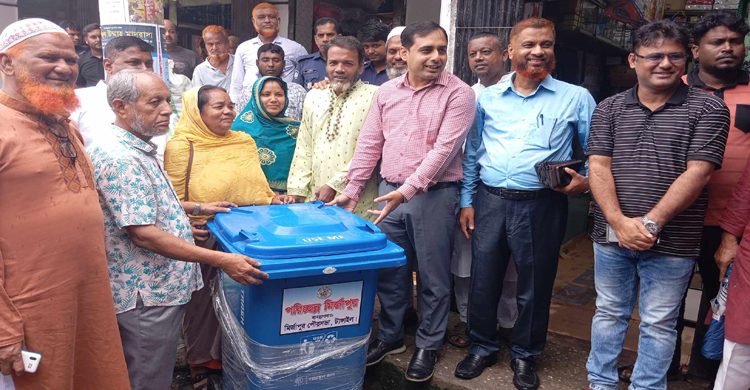 পরিচ্ছন্ন মির্জাপুর গড়তে ফুটপাত দখলমুক্ত