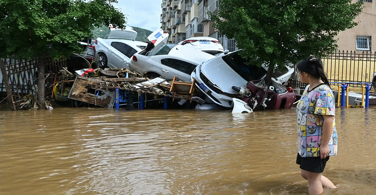 চীনে ভয়াবহ বন্যায় নিহত ৭০, স্ক্যান্ডিনেভ