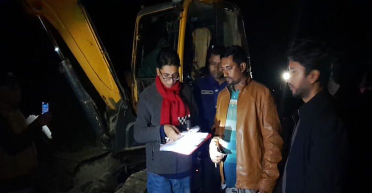 টাঙ্গাইলে অবৈধভাবে মাটি কাটায় ৫০ হাজার ট