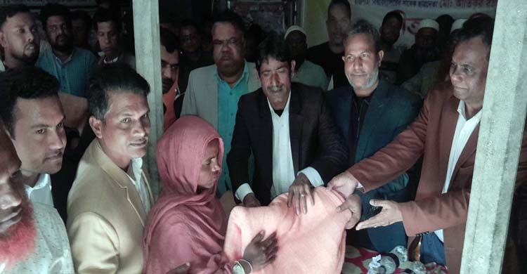 নাগরপুরে শীতার্তদের মাঝে বিএনপি&rsquo;র শীতবস্