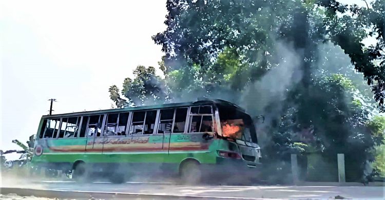 টাঙ্গাইলে সড়ক দুর্ঘটনায় নিহতের ঘটনায় গাড়