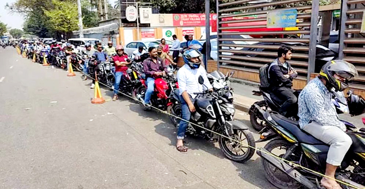 মোটরসাইকেল রাইড শেয়ারকারীরা দৈনিক পাবেন